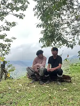 Snapshot of sky-wolves chatting on October 3, 4:41 pm sky-wolves online show from October 3, 4:41 pm