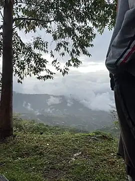 Snapshot of sky-wolves chatting on October 10, 9:59 pm sky-wolves online show from October 10, 9:59 pm