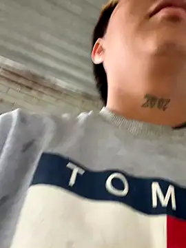 Snapshot of sky-wolves chatting on October 11, 3:46 pm sky-wolves online show from October 11, 3:46 pm