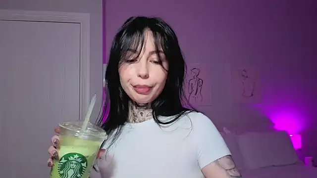 jeans-and-peach online show from October 16, 2:36 pm