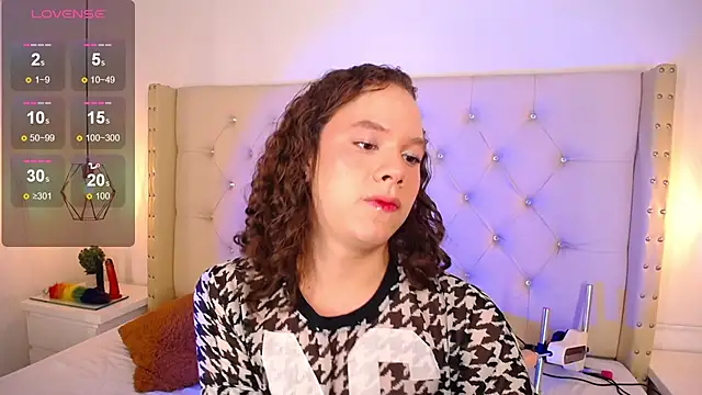 bycandy  online show from November 23, 1:43 pm