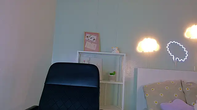 SarahEvans    online show from November 8, 7:39 pm