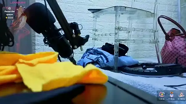 sofiagutierrez   online show from November 27, 3:34 pm