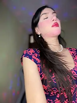 Emily-hottson online show from March 15, 4:30 am