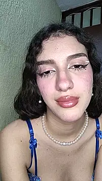 Emily-hottson online show from November 6, 5:33 am