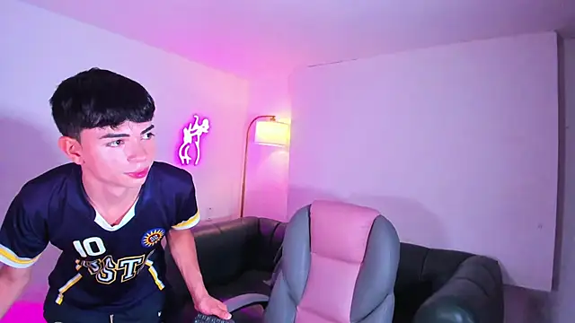 Peter chase online show from December 3, 6:18 pm