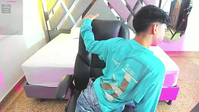 Peter chase online show from November 20, 6:19 pm