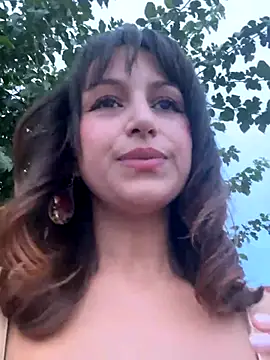 Snapshot of MaiaRouge chatting on September 27, 5:52 pm MaiaRouge online show from September 27, 5:52 pm