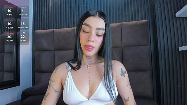 Scarlet  Jones  online show from May 26, 4:32 am