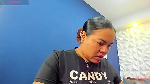 freya cole  online show from November 5, 12:41 pm