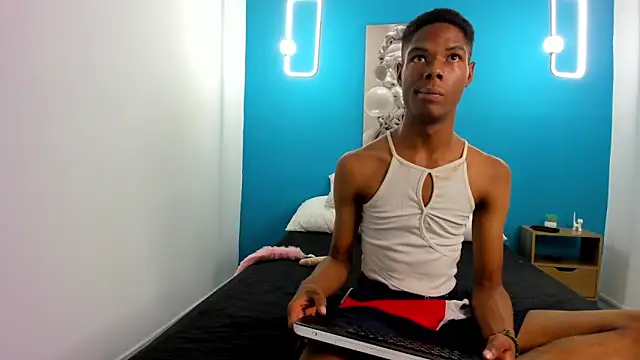 Sebastian Ortizdy online show from September 29, 8:36 pm