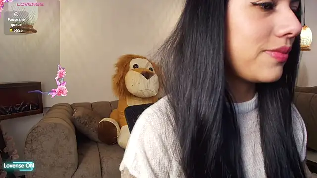 Snapshot of Cristal_DIM chatting on October 7, 8:21 pm Cristal DIM online show from October 7, 8:21 pm
