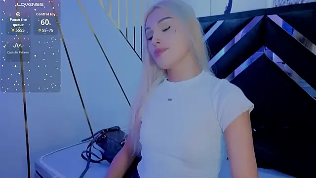 Angel-dragun online show from April 15, 3:01 am