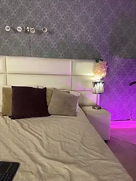 Snapshot of Celeste_Amber chatting on June 19, 10:25 pm Celeste Amber online show from June 19, 10:25 pm