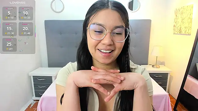 Snapshot of chaneelstark chatting on November 8, 5:22 am chaneelstark online show from November 8, 5:22 am