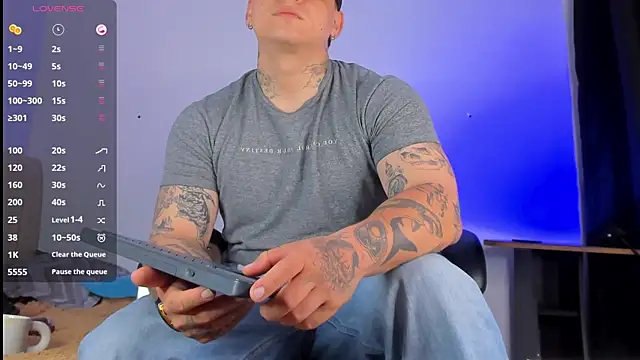 denis munera online show from October 16, 10:01 am