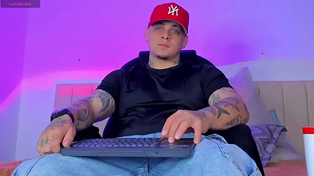 denis munera online show from September 18, 12:08 pm