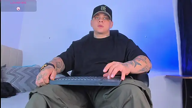 denis munera online show from October 17, 11:56 am