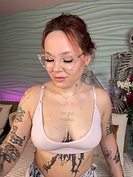 EvaNude- online show from October 13, 10:10 pm