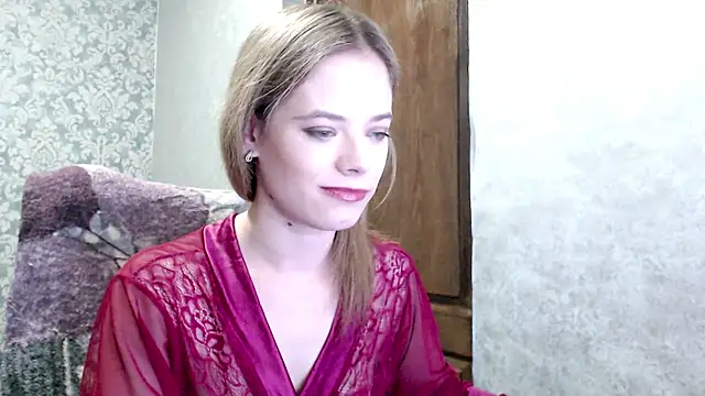 Kate  Loves online show from October 6, 6:30 pm