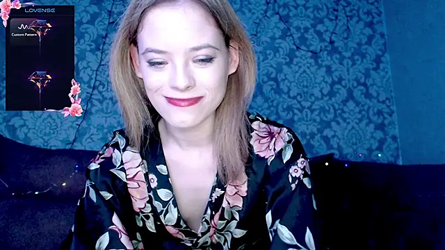 Kate  Loves online show from January 8, 6:58 pm