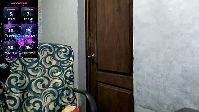 Snapshot of Kate__Loves chatting on November 18, 7:17 pm Kate Loves online show from November 18, 7:17 pm