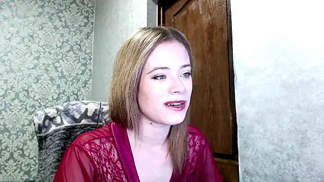 Snapshot of Kate__Loves chatting on October 21, 5:45 pm Kate Loves online show from October 21, 5:45 pm