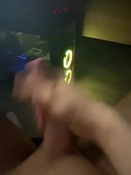 jstntz online show from March 17, 10:24 pm