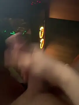 jstntz online show from April 10, 9:44 pm