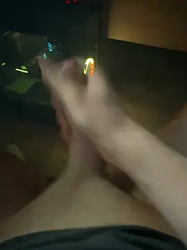 jstntz online show from March 3, 11:01 pm