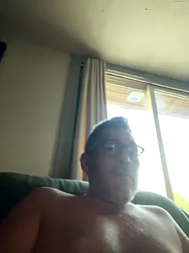 Snapshot of countryboi2002 chatting on September 16, 12:11 am countryboi2002 online show from September 16, 12:11 am