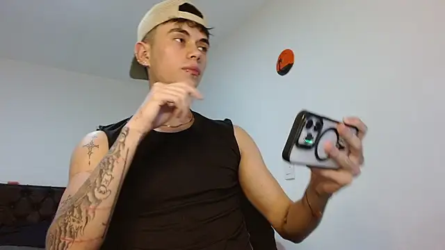 jaico santos online show from February 15, 11:25 pm