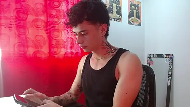 Snapshot of jaico_santos chatting on June 3, 9:08 pm jaico santos online show from June 3, 9:08 pm