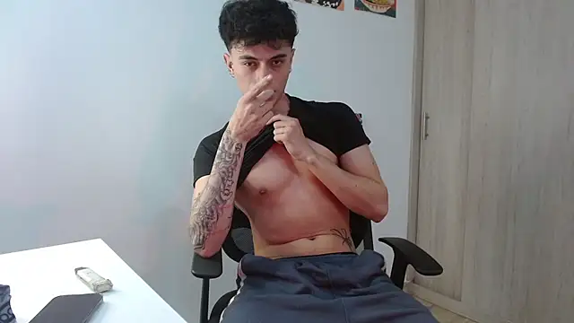 jaico santos online show from June 24, 11:24 pm
