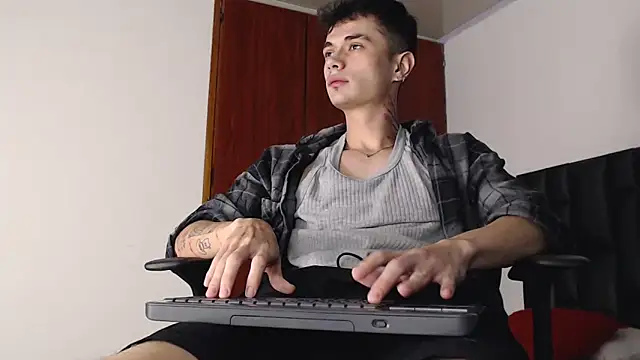 jaico santos online show from November 6, 11:09 pm