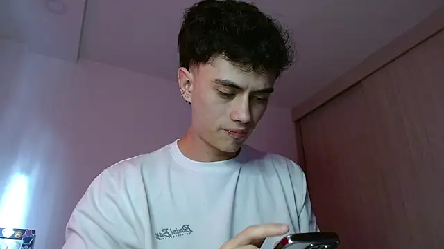 Snapshot of jaico_santos chatting on May 27, 9:11 pm jaico santos online show from May 27, 9:11 pm