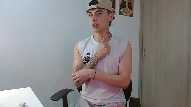 jaico santos online show from June 13, 11:13 pm