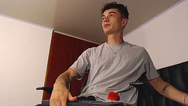 jaico santos online show from December 15, 10:59 pm