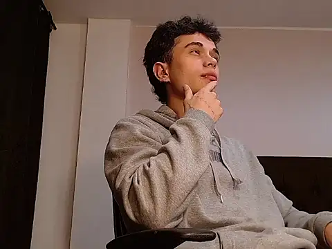 Snapshot of jaico_santos chatting on September 24, 11:21 pm jaico santos online show from September 24, 11:21 pm