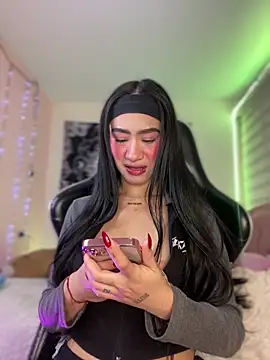 camila1 torres  online show from April 18, 8:20 pm