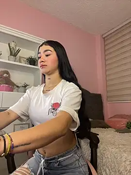 camila1 torres  online show from November 24, 11:27 pm