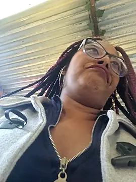 Ebony-Goddess19 online show from October 28, 10:31 pm