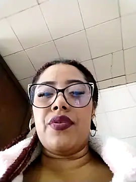 Ebony-Goddess19 online show from November 11, 3:18 pm