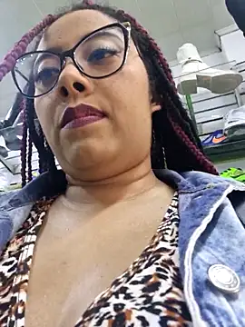 Ebony-Goddess19 online show from November 1, 8:36 pm