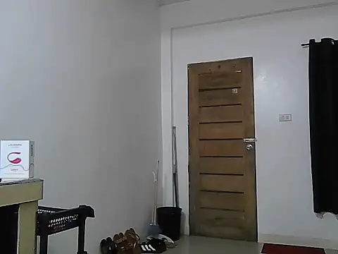 cumslut selena69 online show from June 15, 11:59 pm