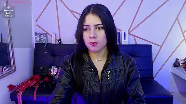 Snapshot of ilayra_smith chatting on November 10, 8:03 pm ilayra smith online show from November 10, 8:03 pm