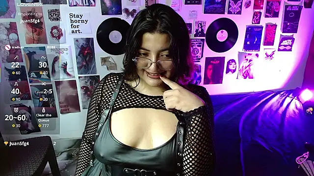 Roxy f w online show from April 20, 4:08 pm