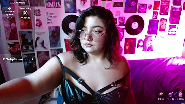 Roxy f w online show from May 26, 10:19 pm