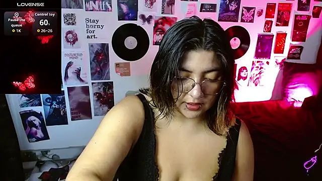 Roxy f w online show from April 10, 12:01 pm