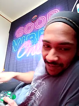 Snapshot of Mikaaa97 chatting on February 2, 3:44 pm Mikaaa97 online show from February 2, 3:44 pm